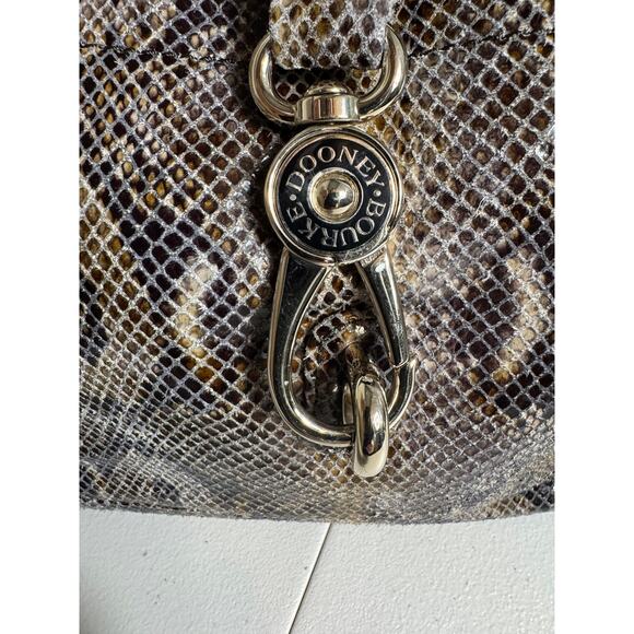 Dooney & Bourke vintage purse snakeskin embossed leather shoulder bag logo lock - Picture 8 of 16